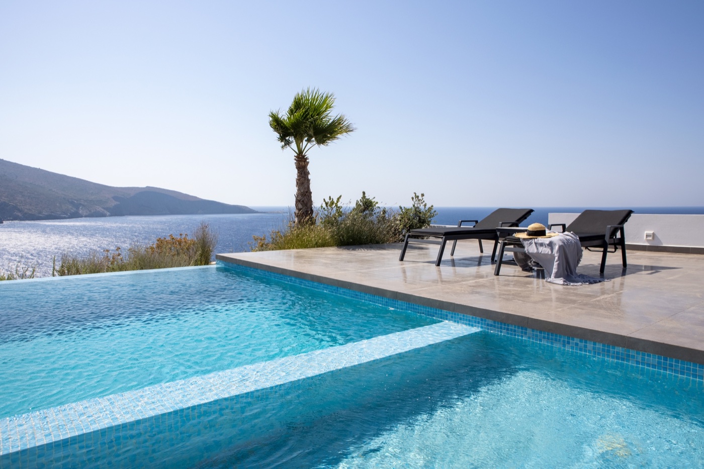 Villa Zephyros private pool and uninterrupted Cretan Sea view