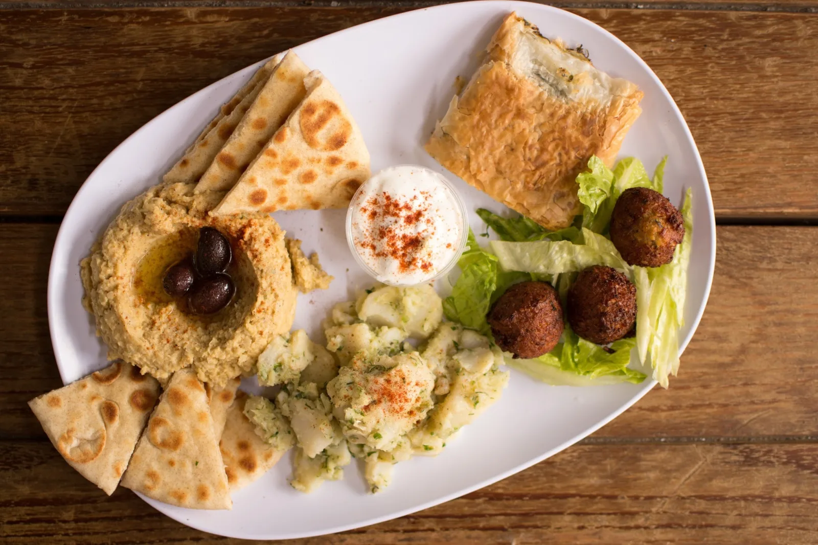 Cypriot meze plate with hummus, falafel, dip and salad