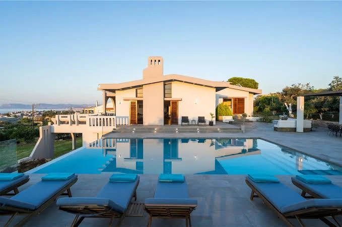 7 Bedroom | Villa Maggie | Chania