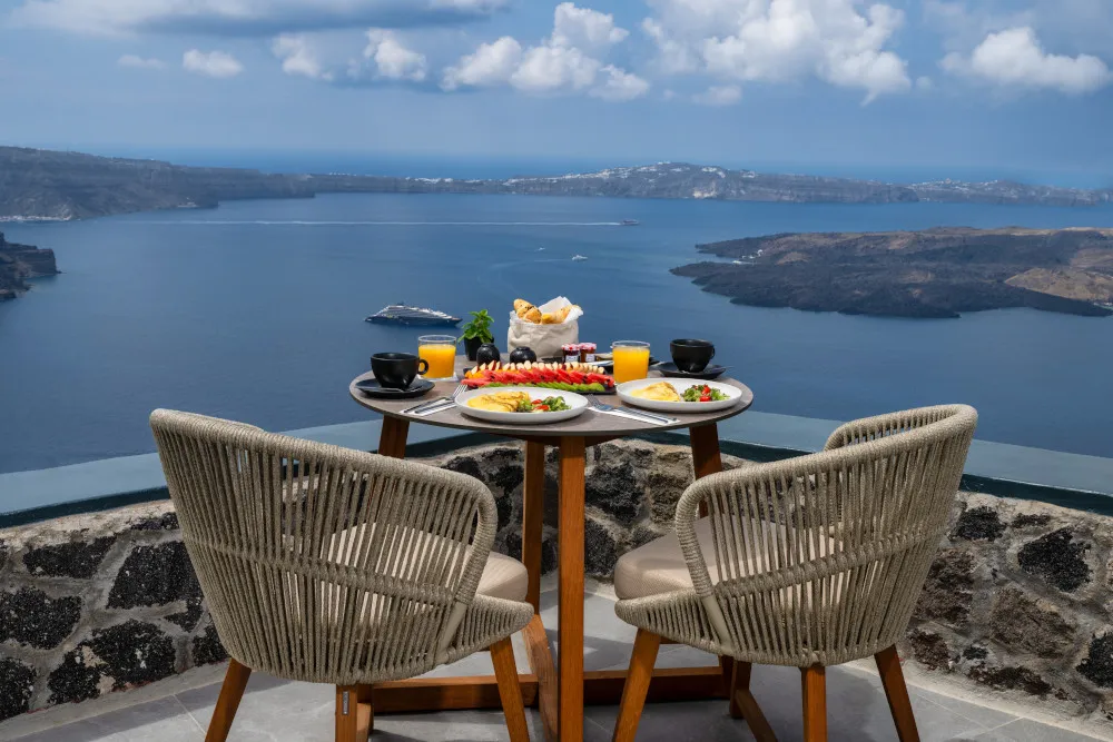 Honeymoon Suites with Outdoor Jacuzzi | Caldera and sea View