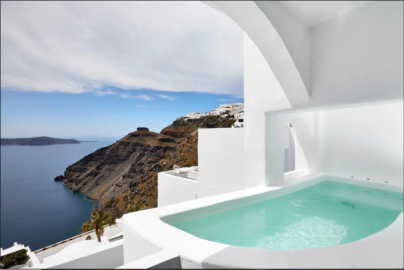Cave Pool Suites with Private Cave Pool | Volcano & Caldera and sea View