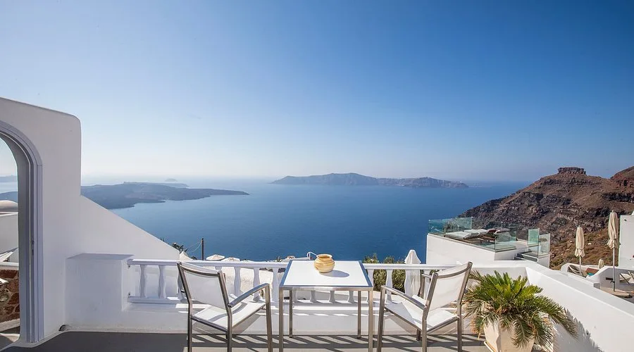Deluxe Double with Private Pool