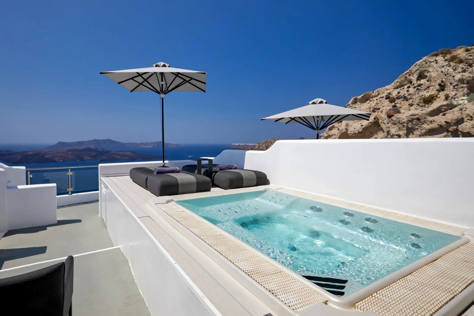 Honeymoon Suite  With plunge pool