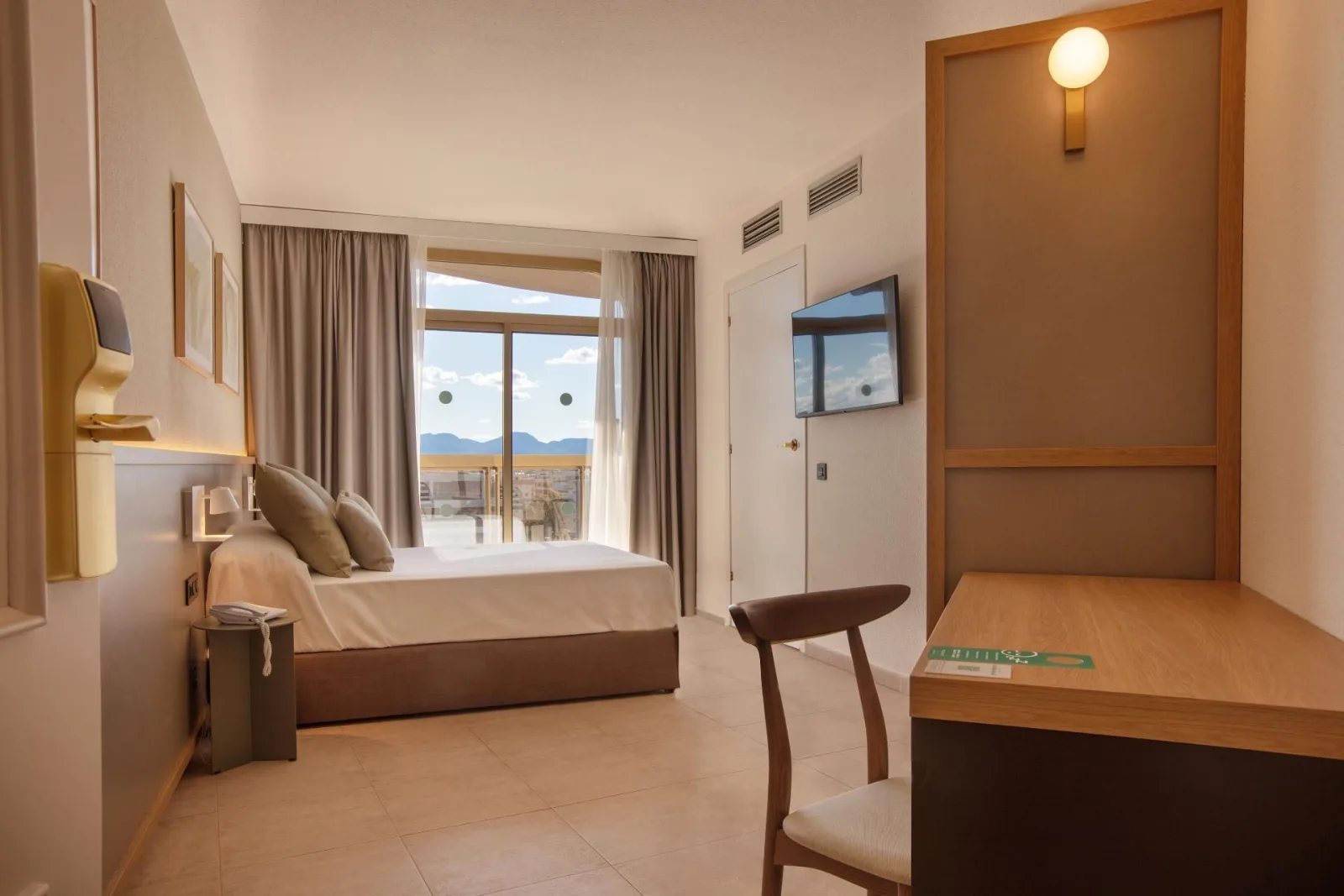 Accessible Room (Land View)