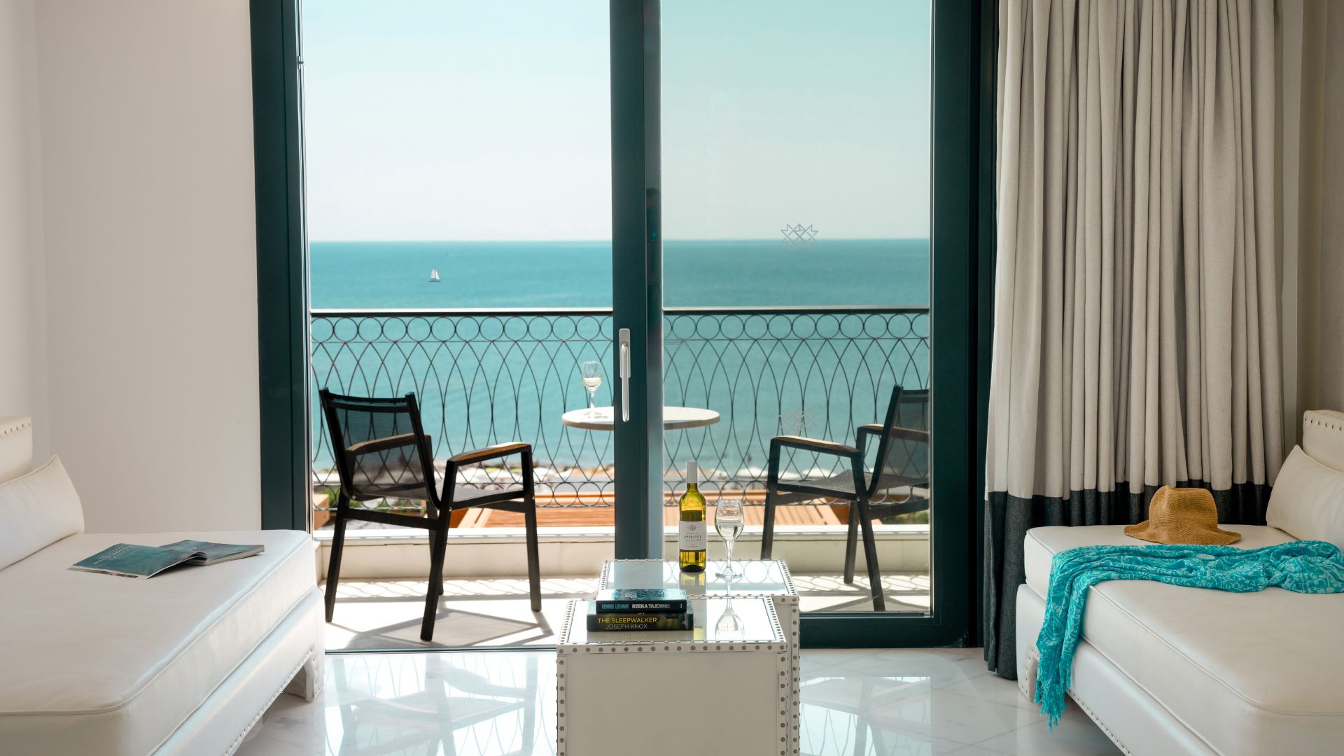 Superior Twin Room Side Sea View