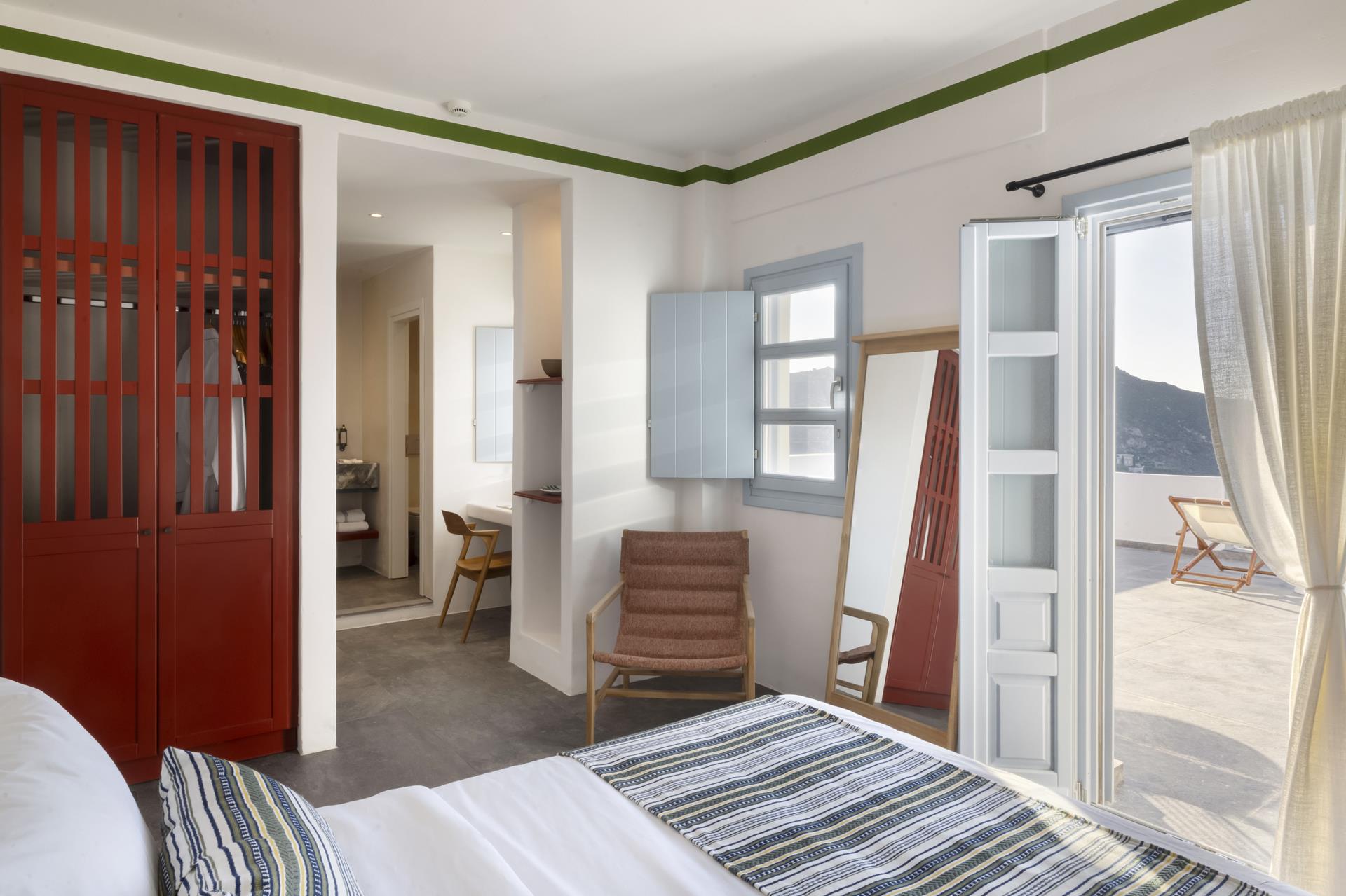 Grikos Suite with Jacuzzi