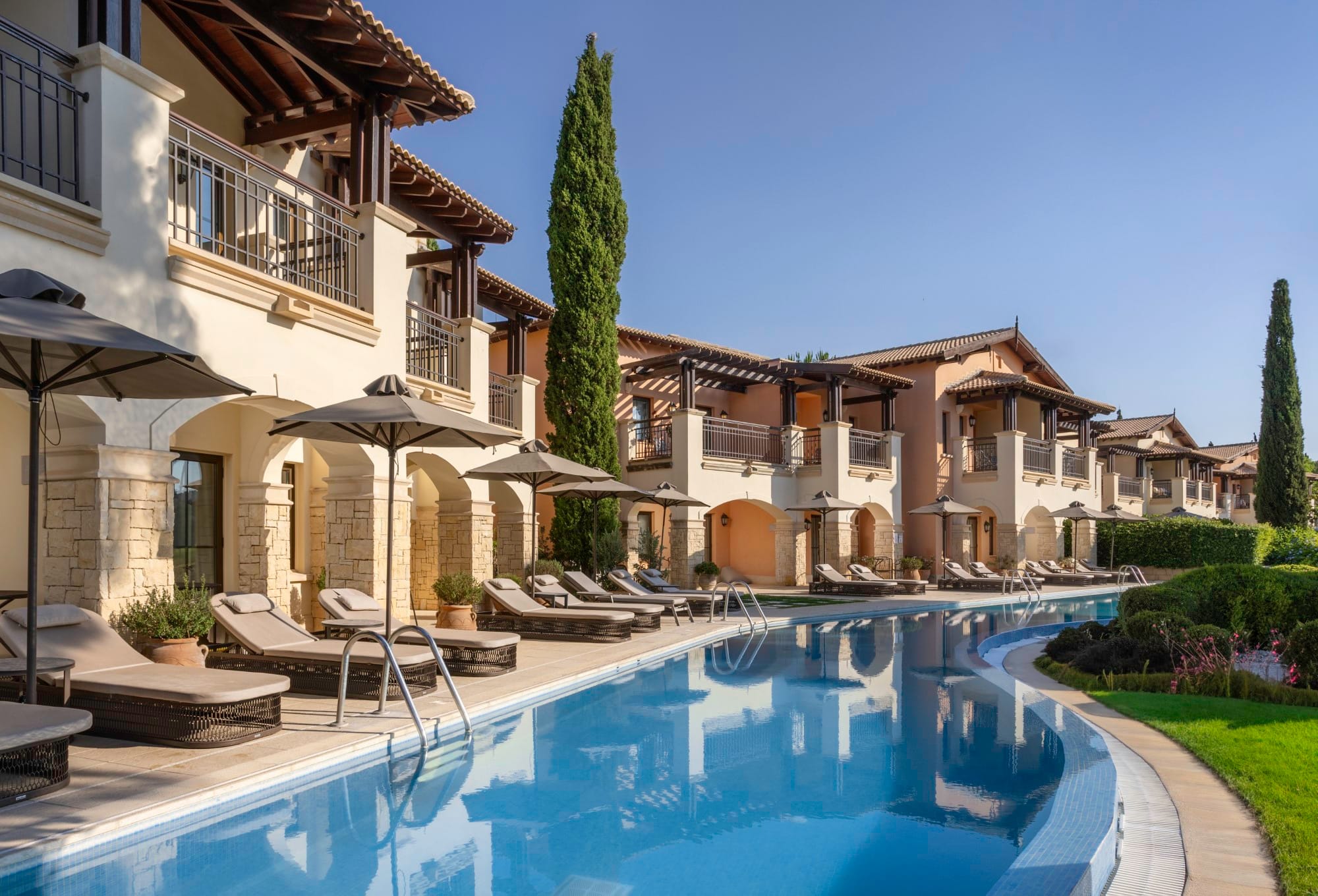 Junior Suite Swim up Golf & Sea view