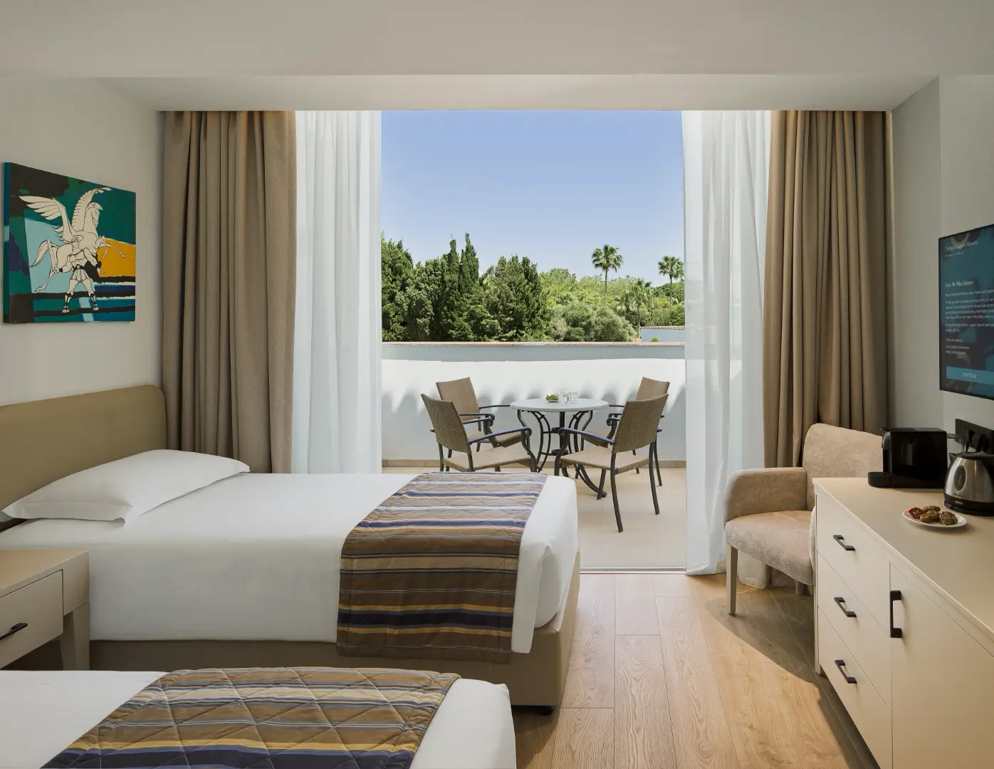 Family Junior Suite with Inland View
