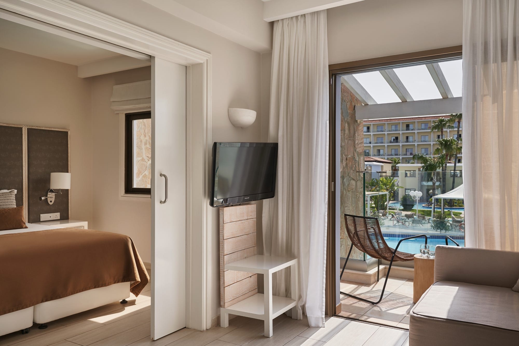 Family One Bedroom Suite Inland View