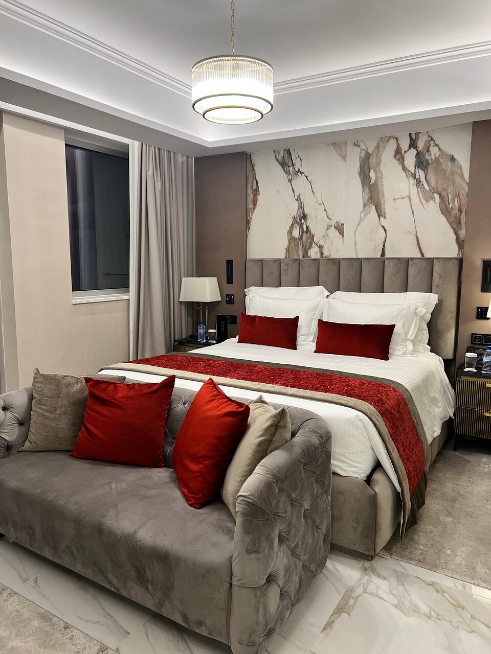 Panoramic Honeymoon Suite