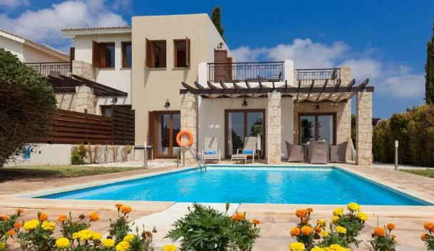 3 Bedroom Junior Villa with Private Pool - J012